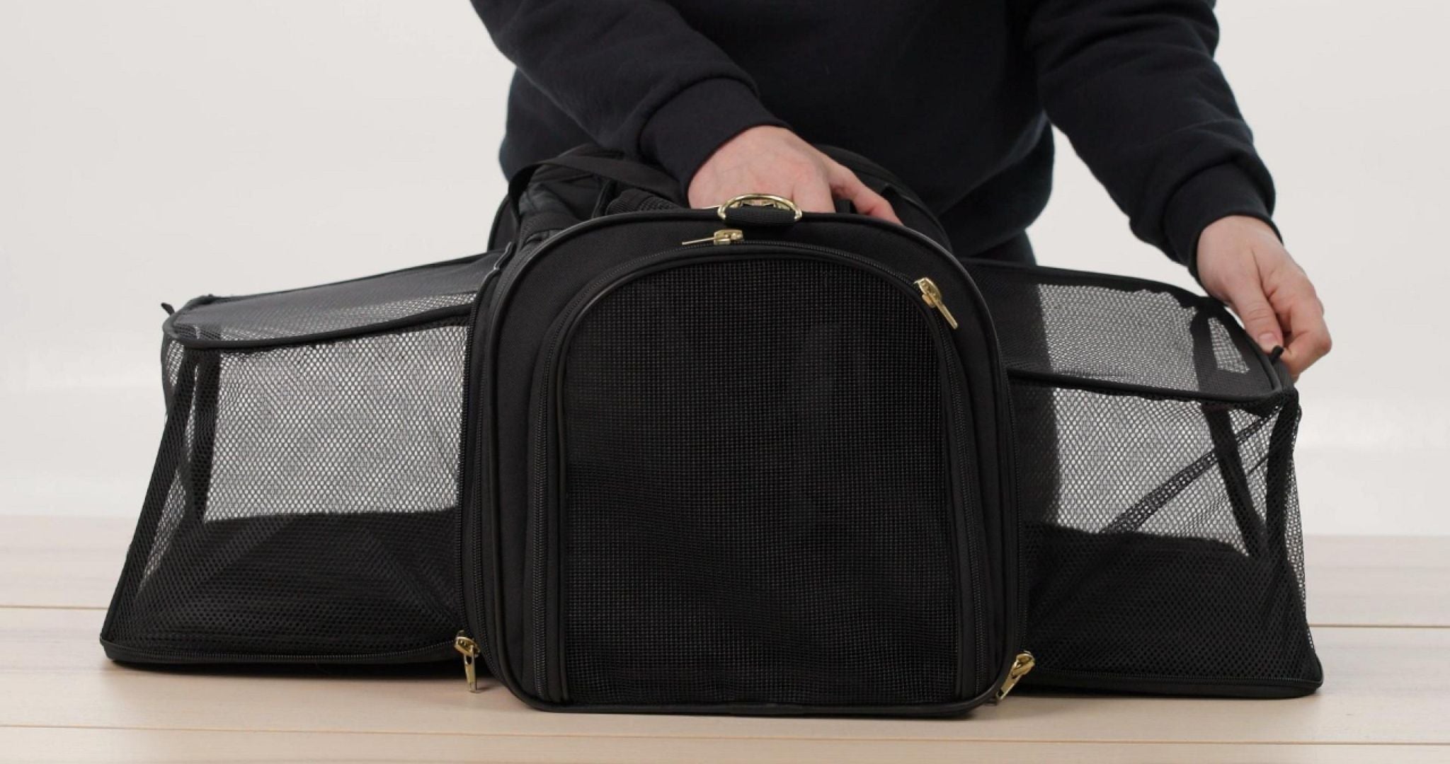 Air Pup Travel Carrier: Instruction Manual